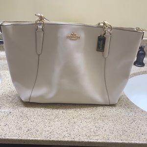 Womens Coach purse